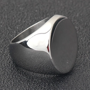 Minimalist silver stainless steel 22mm round signet ring with polished mirror finish surface