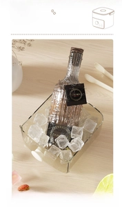 Seau à glace transparent avec bouchon de vidange pour refroidir le rhum sur bois