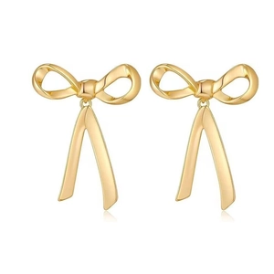 Boucles d'oreilles nœud dorées minimalistes avec finition métallique polie pour femme