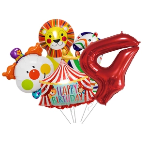 Set de ballons de cirque avec chiffre 4 rouge, tente de cirque, lion et ballons clown