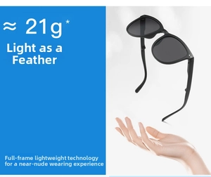Macro shot of lightweight black folding sunglasses weighing only 21g for superior comfort