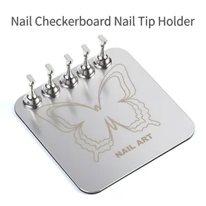 Supporto magnetico per nail art con base in metallo lucido e motivo a farfalla