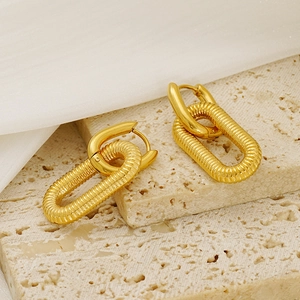 Boucles d'oreilles créoles ovales géométriques en acier inoxydable plaqué or 18K
