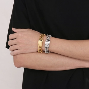 Vintage style stainless steel cuban link bracelet for men in gold and silver finish