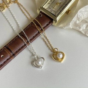 Elegant 925 sterling silver heart necklaces with white pearls in gold and silver finish