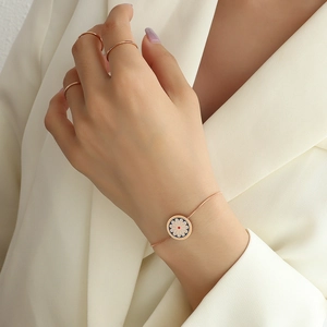 Daisy Flower Enamel Round Pendant 18K Gold Plated Titanium Steel Adjustable Snake Chain Bracelet French Style