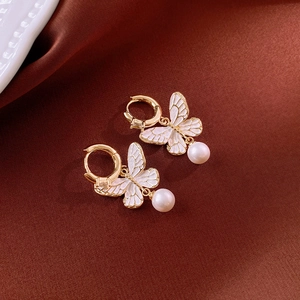 Orecchini A Cerchio Con Farfalla In Rame Smalto Zircone E Perla Artificial Sintetica Stile Vintage Francese Elegante Per Donna