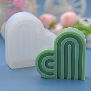 Striped heart-shaped silicone mold for DIY mousse cakes and handmade candles