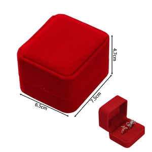 Red velvet jewelry box dimensions 7.5x6.5x4.7cm with soft plush interior for rings