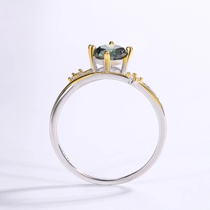 S925 Sterling Silver Moissanite Star Orbit Ring with Green Center Stone and Gold Accents