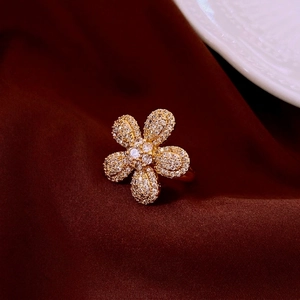 Vintage zircon flower open ring with gold plated finish and intricate luxury floral design