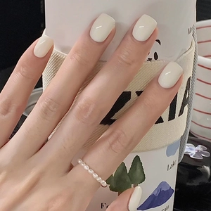 Glossy Creamy White Short Square Press On Nails Solid Color Full Cover Artificial Fake Nails For Women Daily Manicure