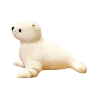 Adorable peluche de bébé phoque blanc avec détails réalistes et texture douce soyeuse
