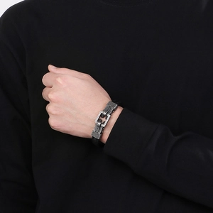 Men's black braided leather bracelet with vintage silver stainless steel ring clasp