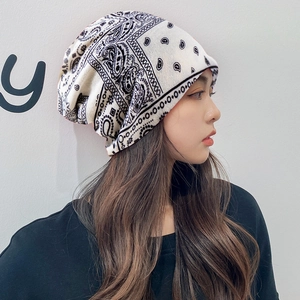 Multi-functional double-layer paisley knit neck gaiter and slouchy beanie for winter