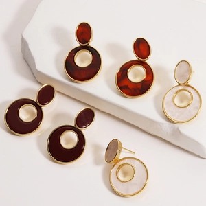 Retro Geometric Hollow Round Drop Earrings With 18K Gold Plated Alloy And Resin Inlay Titanium Earring Post For Women