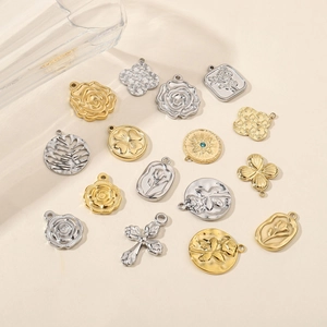 Polished stainless steel lucky clover and cross jewelry pendants in gold and silver
