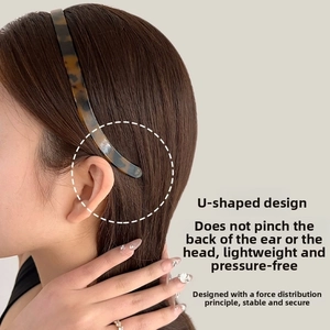 U-shaped leopard print headband with lightweight design for pressure-free wear