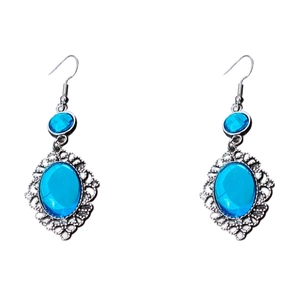 Orecchini vintage ovali in resina blu cielo con castone in argento stile pizzo