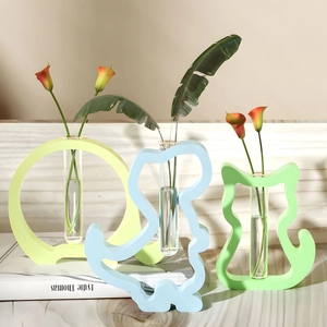 Creative animal-shaped silicone molds for hydroponic test tube vases with frames