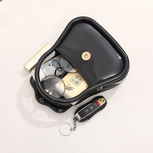 Fashionable black translucent PVC jelly bag with magnetic closure for women and daily items