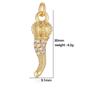 Detailed view of a gold cornicello pendant with crown detail, height 30mm, weight 4.2g