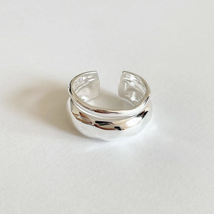 Minimalist 925 sterling silver open ring with irregular wavy texture and polished finish