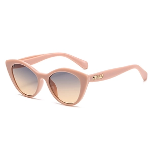 Stylish nude pink cat-eye sunglasses for women with trendy gradient lenses at 45-degree angle