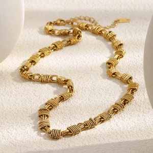 Minimalist 18K gold plated stainless steel multi-coil knotted necklace for women