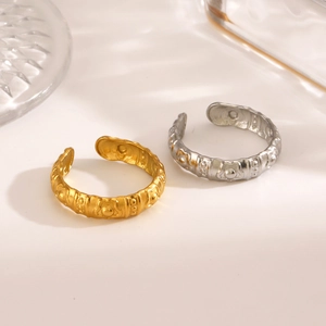 Retro titanium steel open ring set with embossed floral patterns in gold and silver finish
