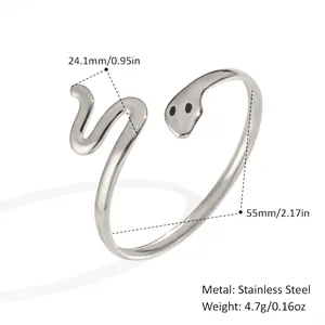 Détail du bracelet serpent argenté montrant les dimensions et l'acier inoxydable poli