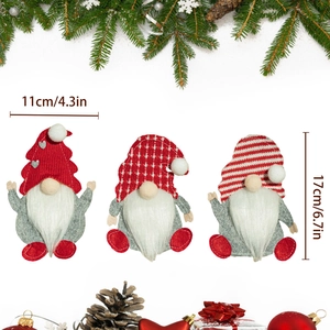 Detailed dimensions of gnome cutlery holders in red and grey for Christmas table decor