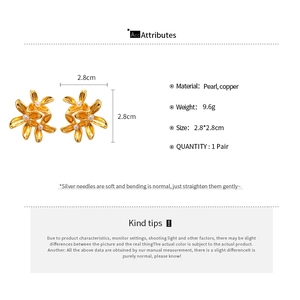 Detailed size chart for vintage pearl flower earrings with 2.8cm copper petals