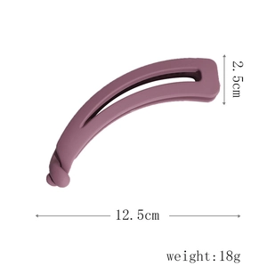 Detailed size specifications for the 12.5cm matte purple banana hair clip