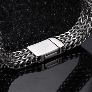 Men's silver keel chain bracelet in polished titanium steel with square buckle