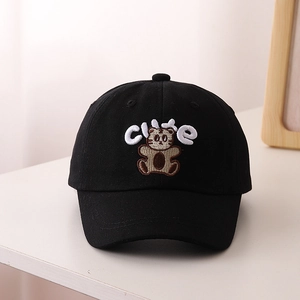 Cappellino da baseball nero per bambini con ricamo a forma di orso e scritta CUTE per sole