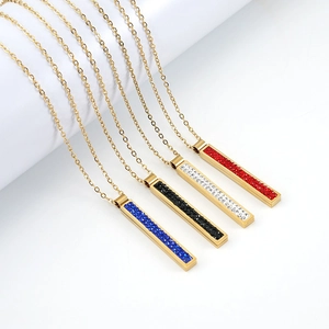 Parure De Bijoux Collier Et Boucles D'oreilles Pendentif Cylindre En Acier Inoxydable Strass Barre Plaqué Or 18K Femme