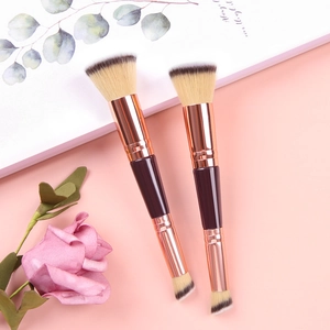 Dual Ended Makeup Brush Flat Foundation And Angled Contour Brush Synthetic Fiber Rose Gold Metal Tube Wood Handle