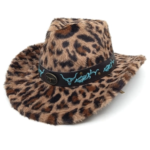 Chapeau de cowboy en peluche léopard avec broderie bleue et badge en métal vintage style