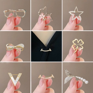 Lot de neuf broches élégantes avec perles et nœuds pour la sécurité des vêtements