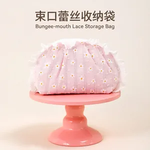 Elegant French style pink daisy makeup bag with white lace trim and floral storage design
