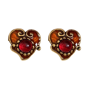 Vintage gold heart studs with reddish-brown enamel and textured gemstone inlay
