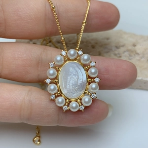 Virgin Mary Guadalupe Pendant Necklace 18K Gold Plated Copper Mother Of Artificial Pearl Imitation Artificial Pearl Rhinestone Religious Style