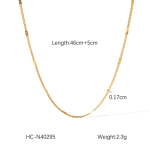 Detail of 18K gold-plated stainless steel chain necklace with 46cm plus 5cm length specs