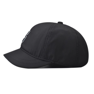 Detail of black quick-dry mesh fabric and S logo on this short brim outdoor sports cap