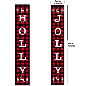 Dettaglio degli striscioni natalizi Holly Jolly a quadri rossi con misure di 180x30 centimetri