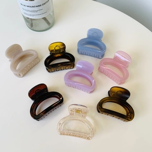 Plastic Hollow Butterfly Buckle Hair Claw Clip Thickened Square Shark Clip Elegant Hair Styling Accessory For Women Girls