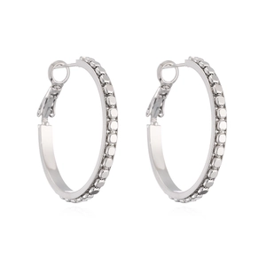 Orecchini a cerchio geometrici argento con borchie punk e chiusura a cerniera da donna