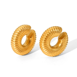 Fashionable gold-plated titanium steel clip earrings with geometric spiral texture design