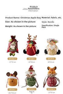Tableau des tailles pour sacs cadeaux de Noël nordiques avec motifs Père Noël